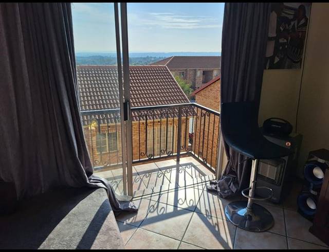 2 BEDROOM APARTMENT FOR SALE IN NORTHGATE